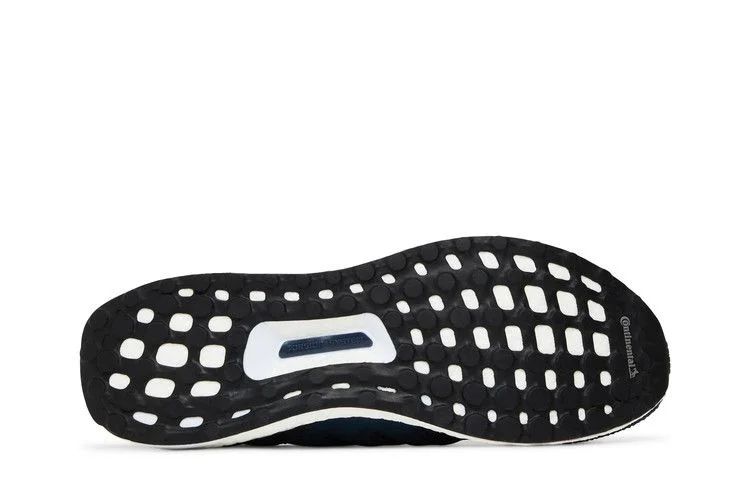 Krossovki-adidas-UltraBoost-4.0-DNA-Crew-Navy-3