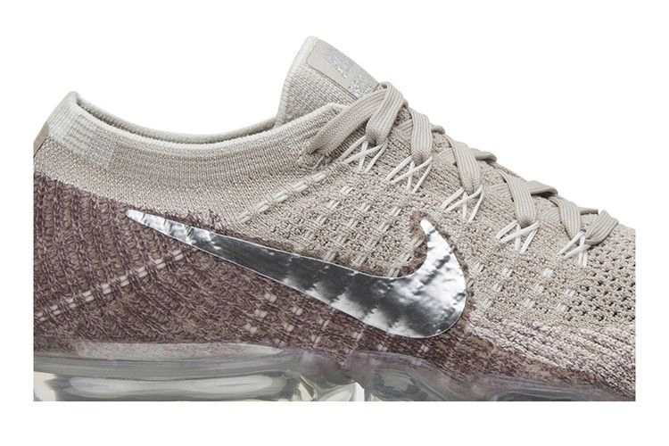 wmns-air-vapormax-string-849557-202_01