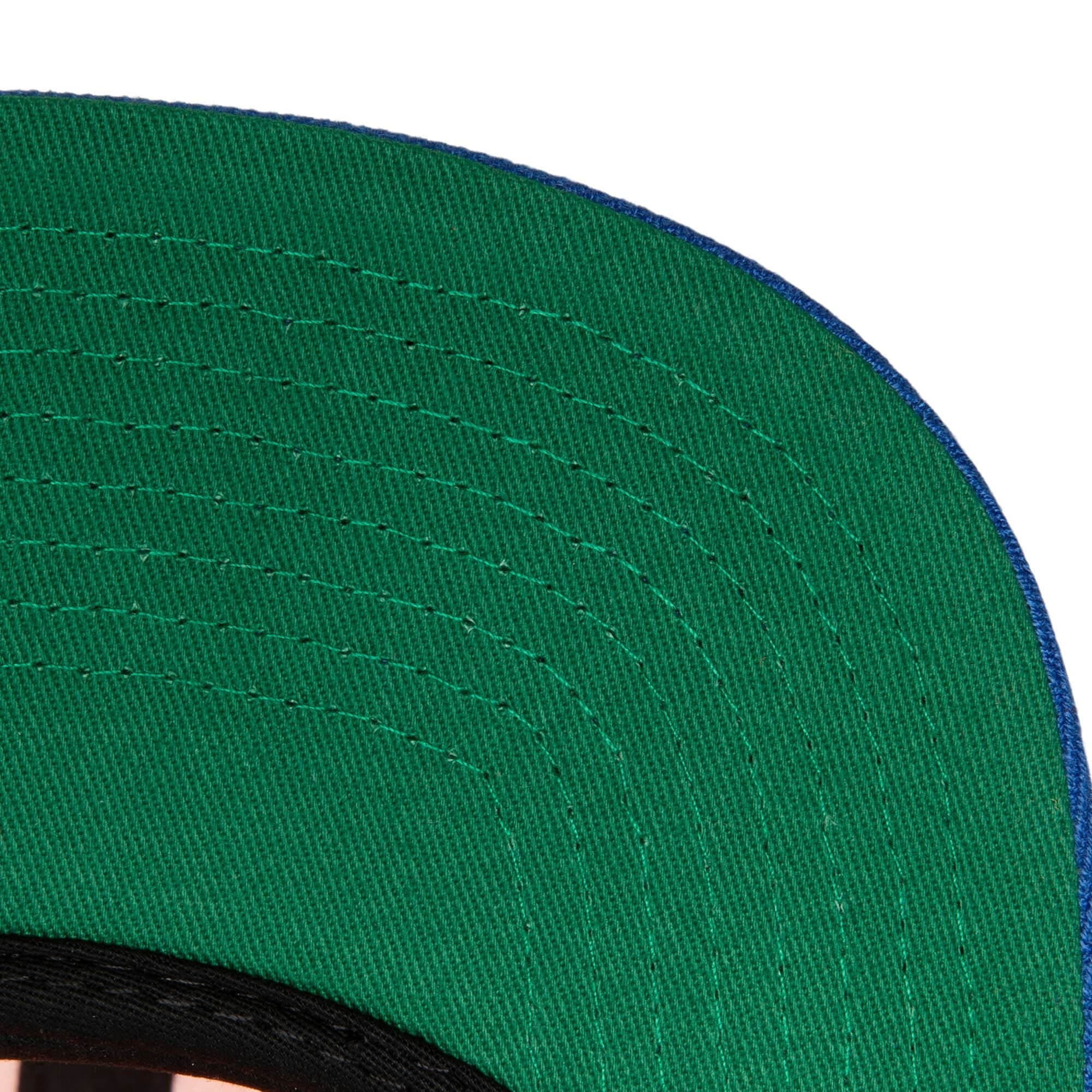Бейсболка Mitchell & Ness Sharktooth Snapback HWC New York Knicks