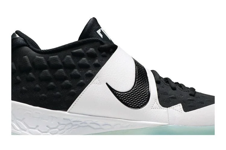 Krossovki-Nike-Force-Zoom-Trout-6-Turf-Black-1