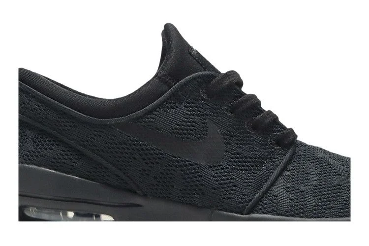 Krossovki-Nike-Stefan-Janoski-Max-SB-Triple-Black-1