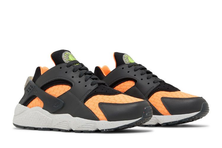 air-huarache-crater-premium-black-atomic-orange-dq5013-001_07