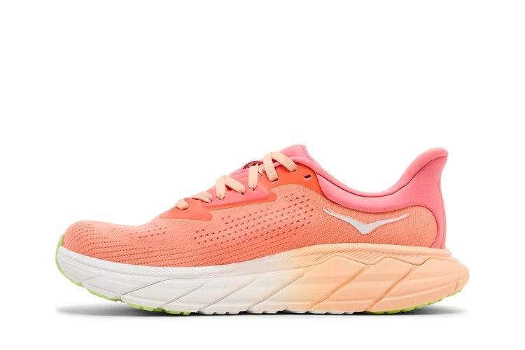 Krossovki-HOKA-Wmns-Arahi-7-Papaya-Coral-2