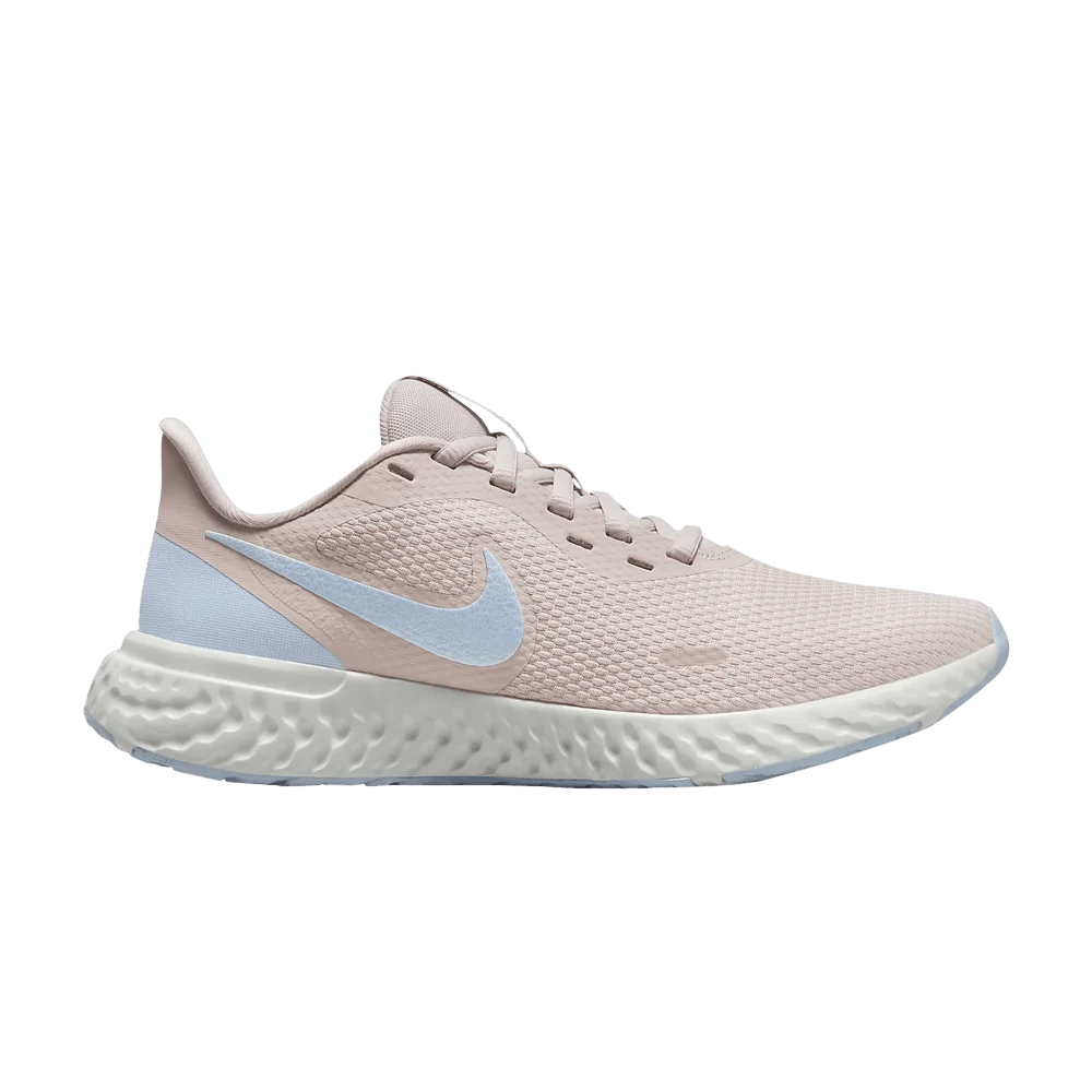 Krossovki-Nike-Wmns-Revolution-5-Barely-Rose-Hydrogen-Blue