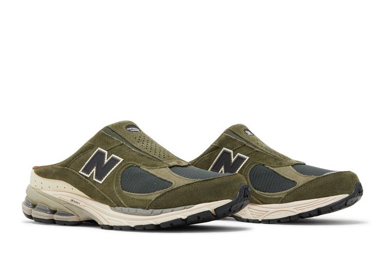 sneakersnstuff-x-2002r-mule-goods-for-home-m2002rms_07