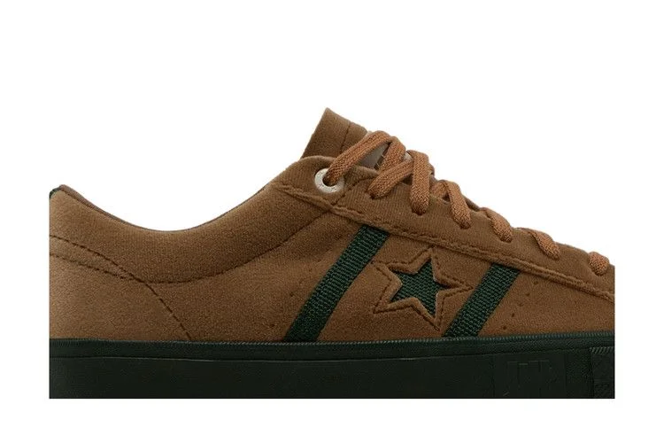 Кроссовки Undefeated x Converse One Star Academy Pro 'Brown'