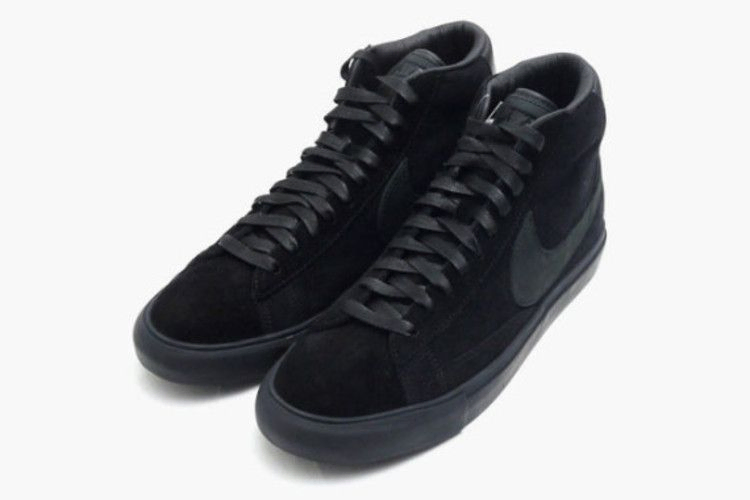 blazer-cdg-704571-001_01