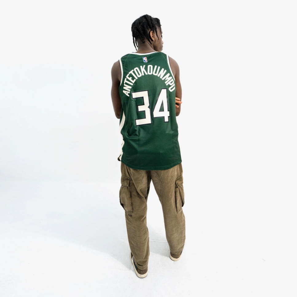 Nike-Giannis-Antetokounmpo-Milwaukee-Bucks-2021-Earned-Edition-NBA-Swingman-Jersey-5