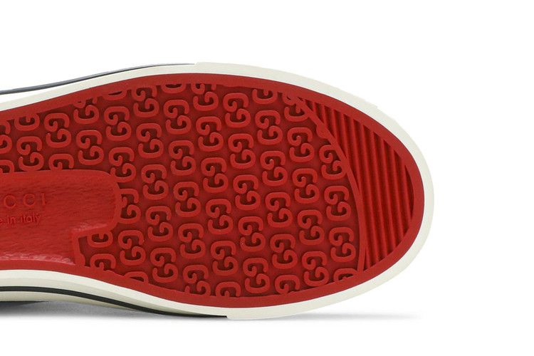 gucci-tennis-1977-ebony-606111-hvk20-9766_04