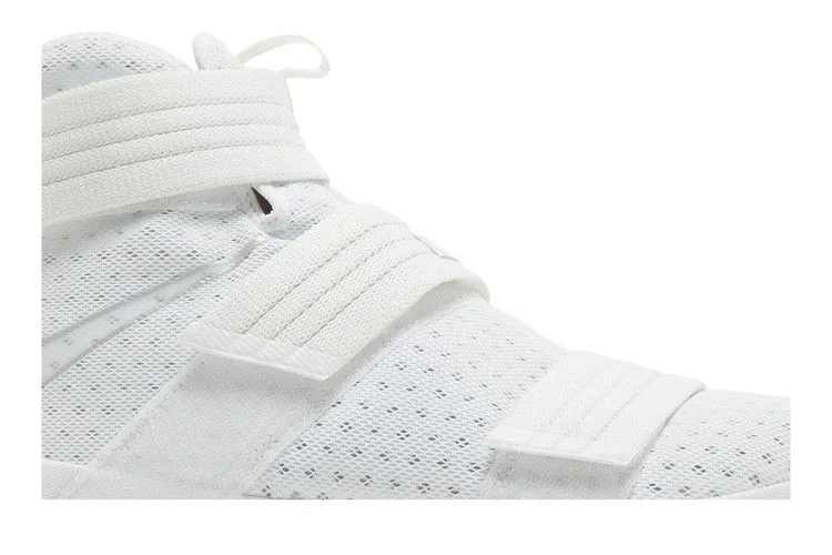 Krossovki-Nike-LeBron-Soldier-10-SFG-White-Gum-1