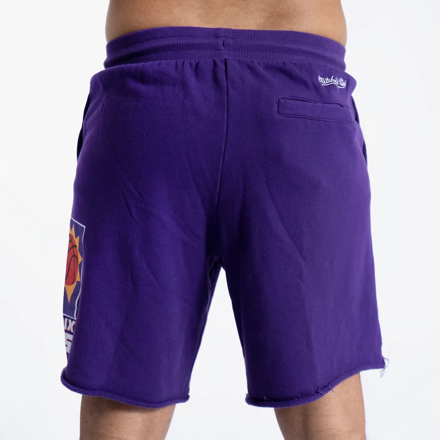 Спортивные шорты Mitchell & Ness Phoenix Suns Off Season Raw Edged NBA Fleece Shorts