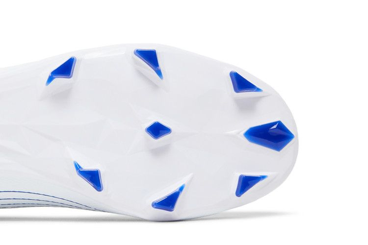 predator-edge-3-fg-white-hi-res-blue-gw2273_04