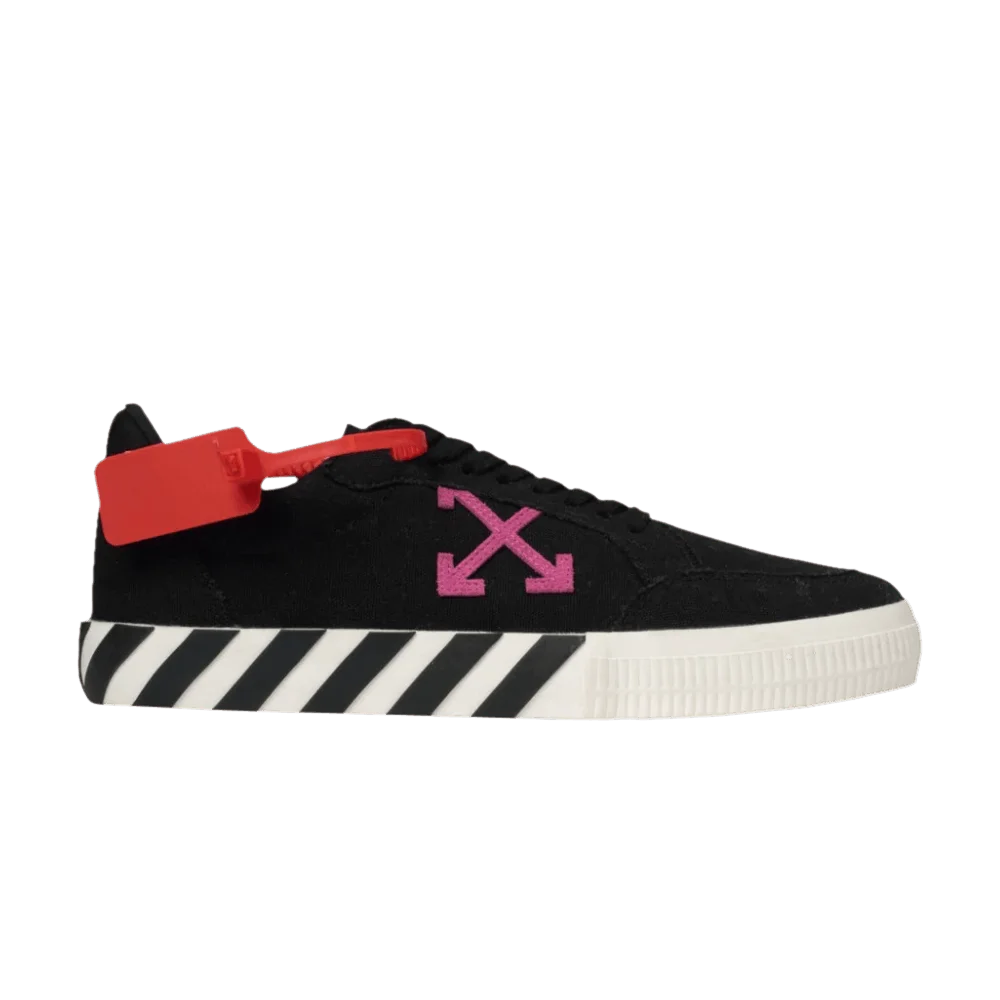 Krossovki-Off-White-Vulc-Low-Black-Violet