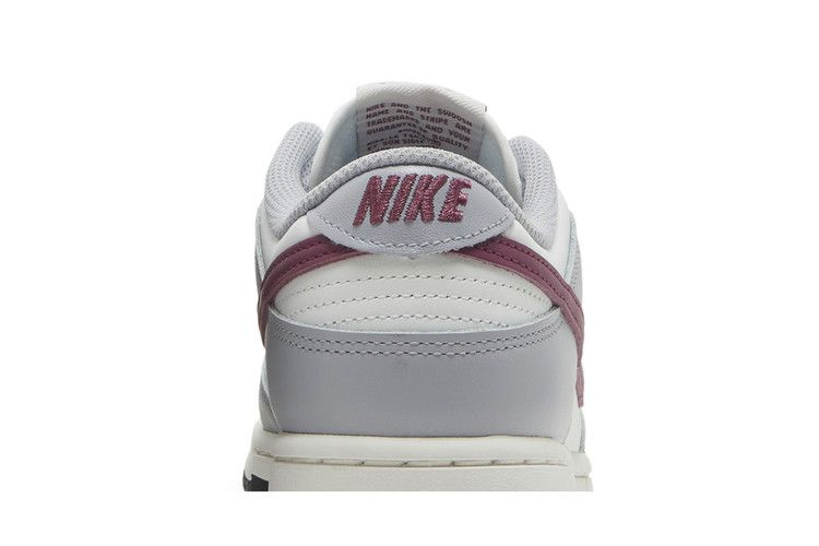 Кроссовки Nike Wmns Dunk Low 'Pale Ivory Redwood'