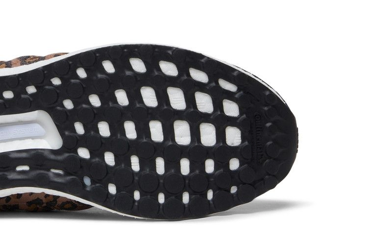 wmns-ultraboost-5-0-dna-leopard-hp9558_04