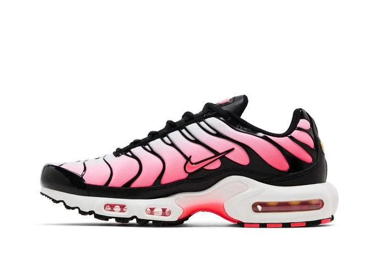 Krossovki-Nike-Wmns-Air-Max-Plus-Black-Hot-Punch-2