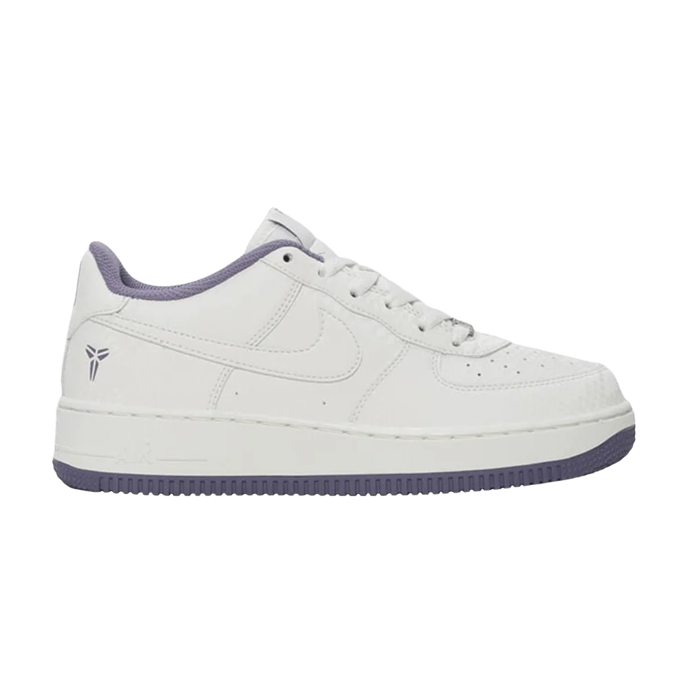 Krossovki-Kobe-Bryant-x-Nike-Air-Force-1-Low-GS-Summit-White-Daybreak