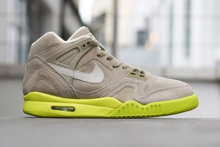 Krossovki-Nike-Air-Tech-Challenge-2-Suede-Bamboo-5