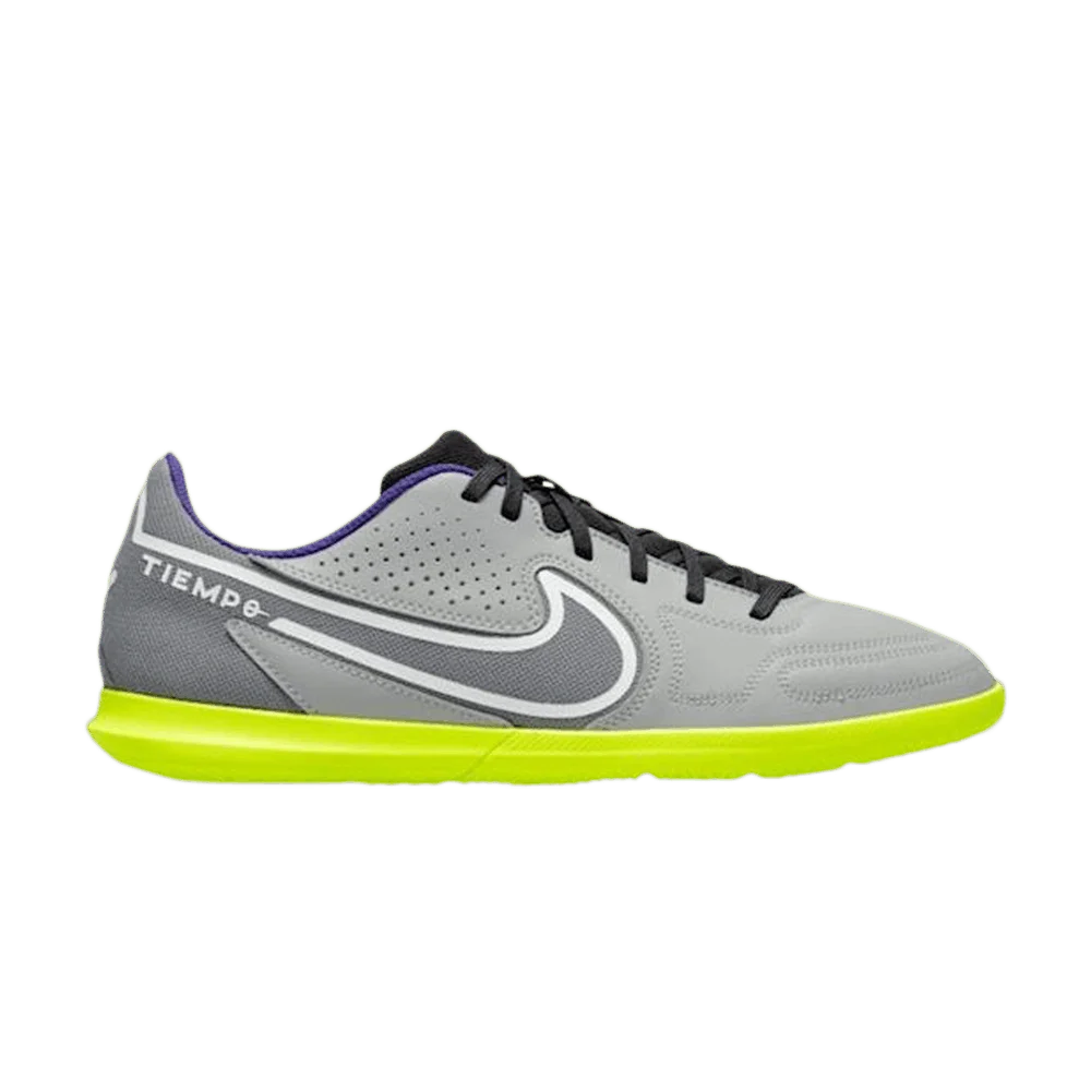 Krossovki-Nike-Legend-9-Club-IC-Smoke-Grey