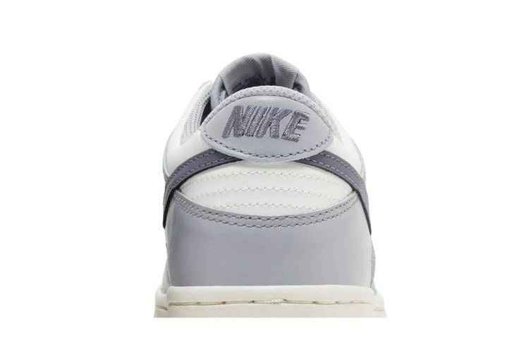 dunk-low-gs-platinum-tint-light-carbon-fb9109-101_06