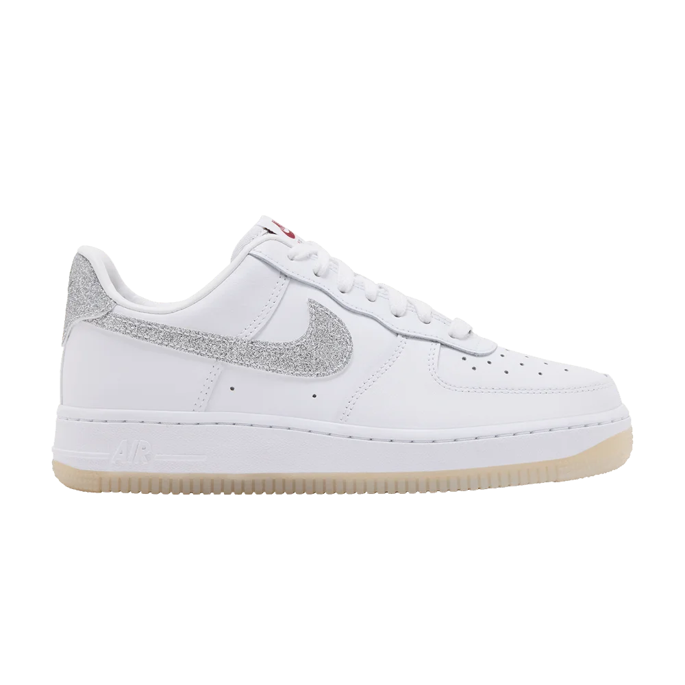 Krossovki-Nike-Wmns-Air-Force-1-07-LX-Glitter-Swoosh