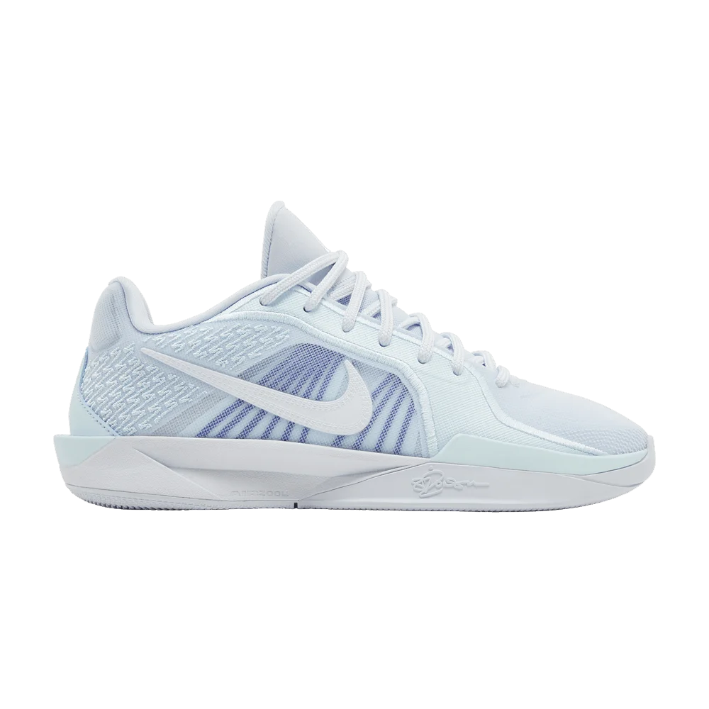 Krossovki-Nike-Wmns-Sabrina-2-EP-Conductor