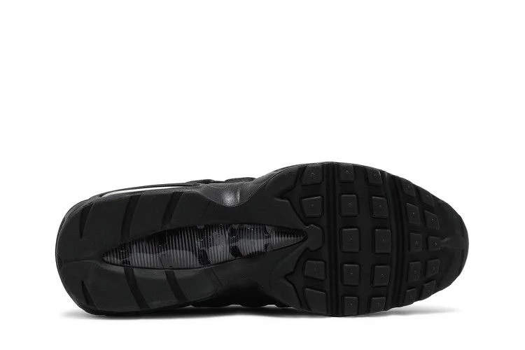 Кроссовки Nike Air Max 95 Essential 'Triple Black'