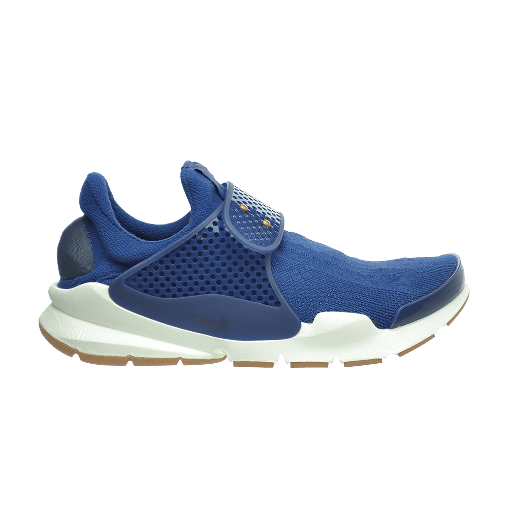 wmns-sock-dart-848475-400