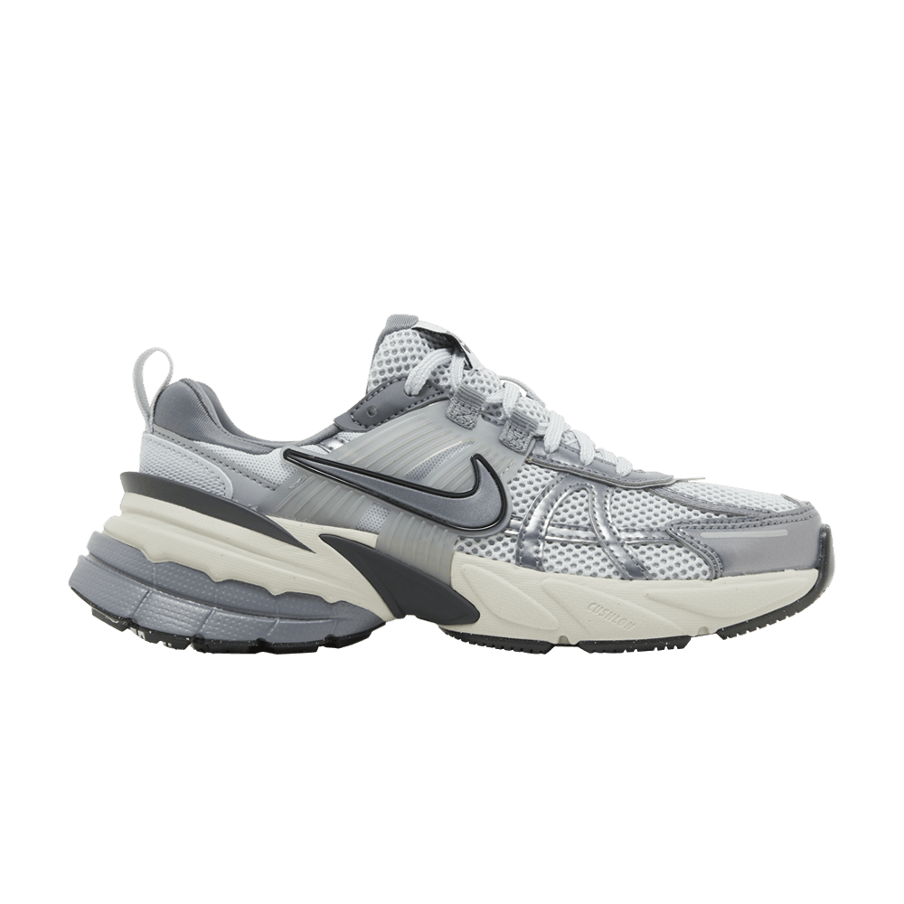 Кроссовки Nike Wmns V2K Run 'Pure Platinum Wolf Grey'