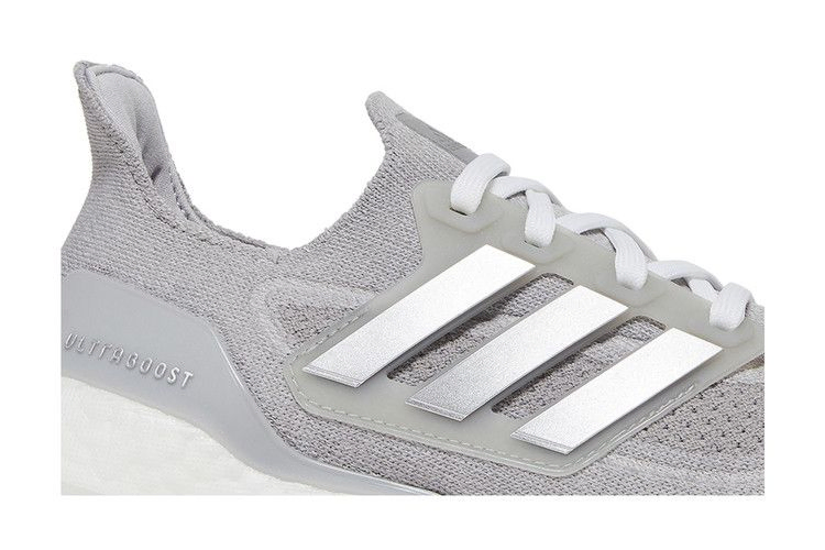 Кроссовки adidas Wmns UltraBoost 21 'Grey Silver Metallic'