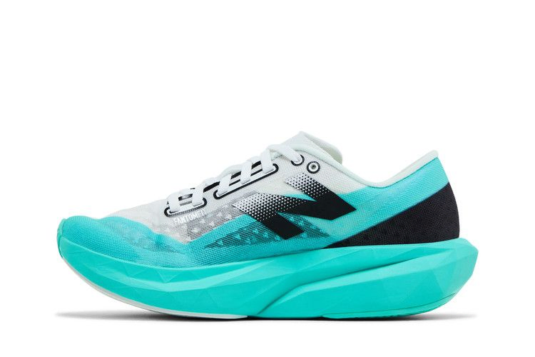Кроссовки New Balance Wmns FuelCell Rebel v4 Wide 'Cyber Jade'