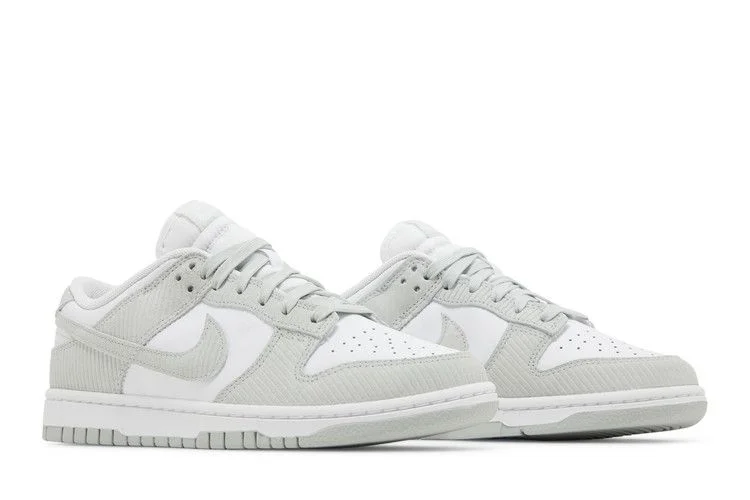 Krossovki-Nike-Wmns-Dunk-Low-Light-Silver-Corduroy-7
