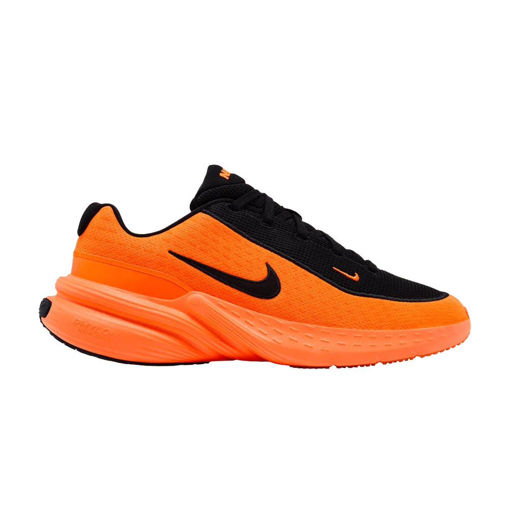 Кроссовки Nike Uplift SC 'Black/Total Orange/Black'