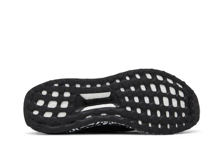 Krossovki-Mohamed-Salah-x-adidas-UltraBoost-DNA-2.0-Core-Black-3