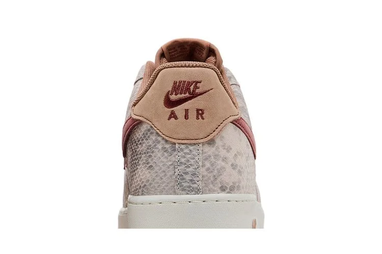 Кроссовки Nike Air Force 1 '07 LV8 'Snakeskin Pack - Canyon Rust'