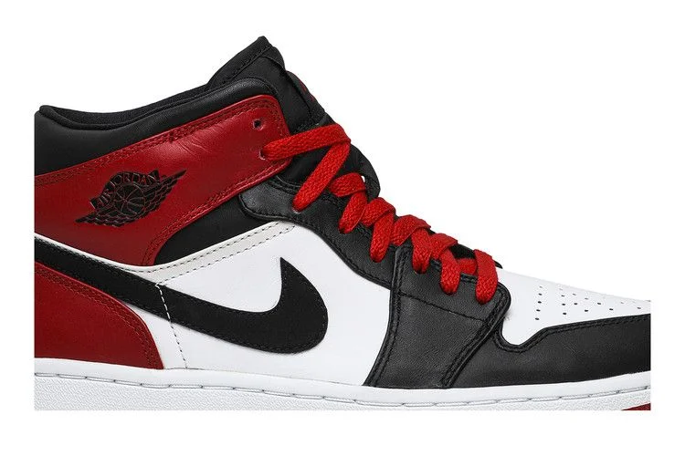 Krossovki-Air-Jordan-1-Retro-Old-Love-1