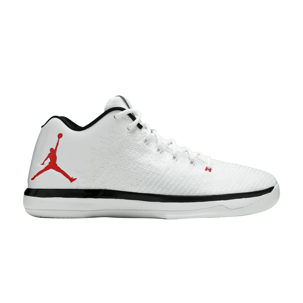 Krossovki-Air-Jordan-31-Low-Bulls