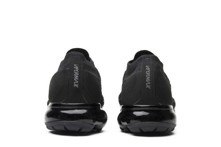air-vapormax-triple-black-2-0-849558-011_05