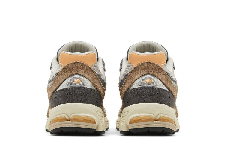 Кроссовки New Balance 2002R 'Mushroom Hazy Peach'