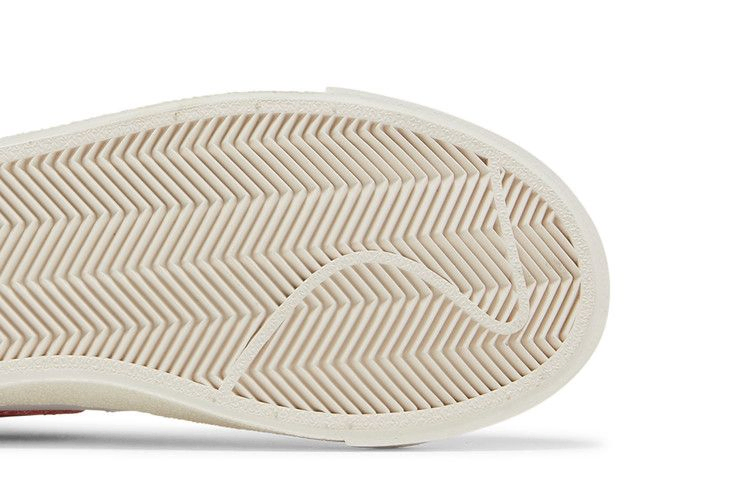 Кроссовки Nike Wmns Blazer Low '77 'White Team Red'
