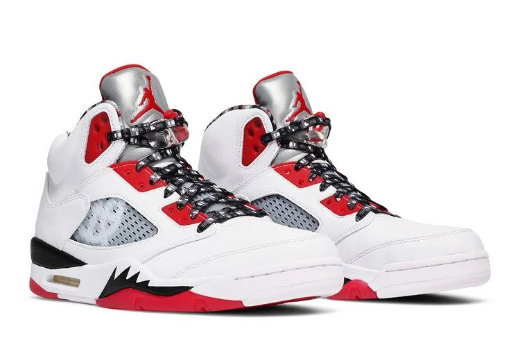 Krossovki-Air-Jordan-5-Retro-Quai-54-2021-7