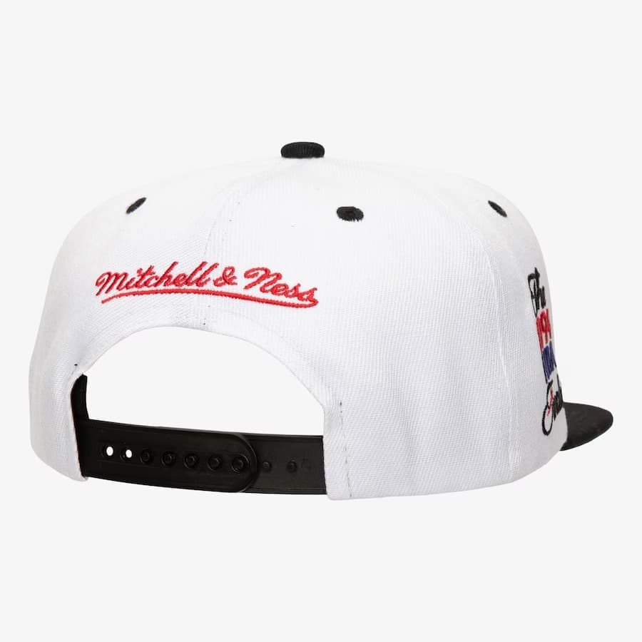 Mitchell-Ness-White-Houston-Rockets-Hardwood-Classics-Champ-Series-Snapback-Hat-1