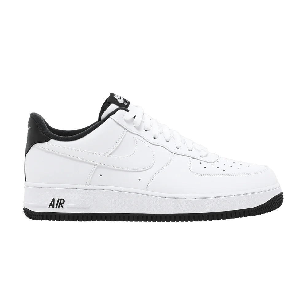 Krossovki-Nike-Air-Force-1-07-White-Black