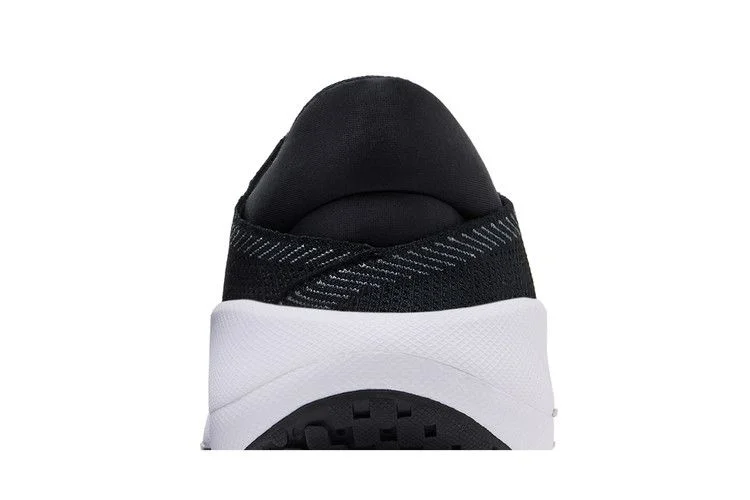 Krossovki-Nike-Wmns-Reina-EasyOn-Black-White-6