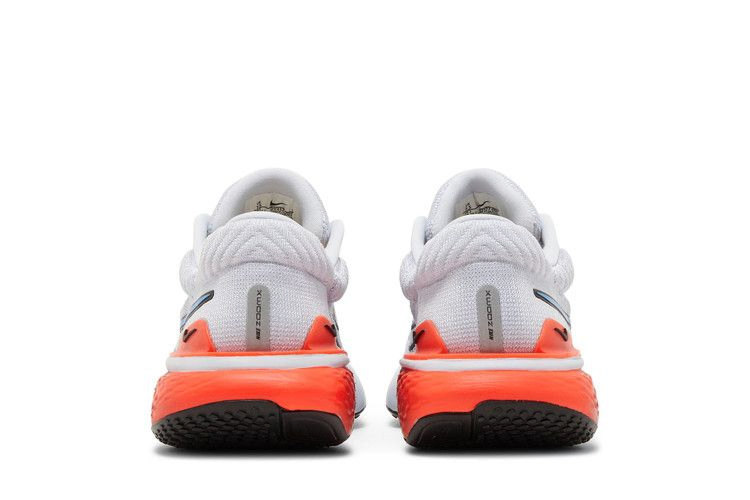 Кроссовки Nike Wmns ZoomX Invincible Run Flyknit 2 'Grey Crimson Blue'