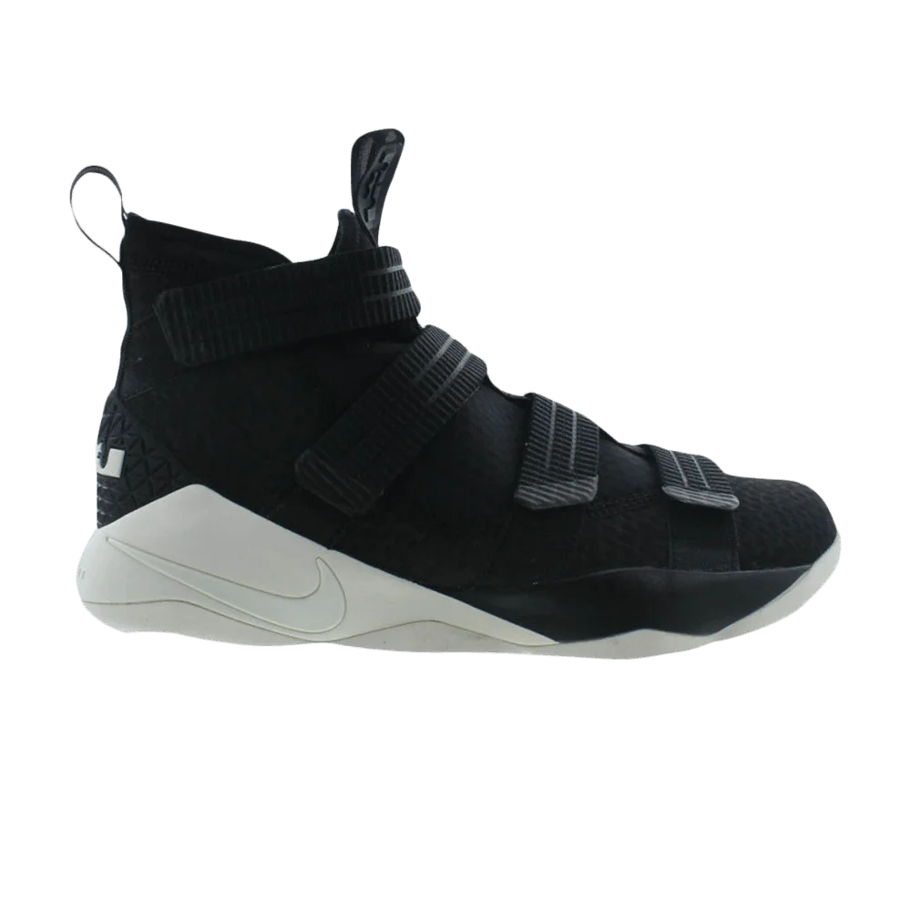 Krossovki-Nike-LeBron-Soldier-11-Black-Sail