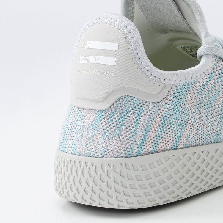 Кроссовки Pharrell x adidas Tennis Hu 'Blue Pink'
