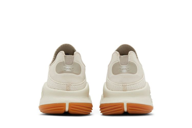 curry-4-low-baja-3000083-103_05