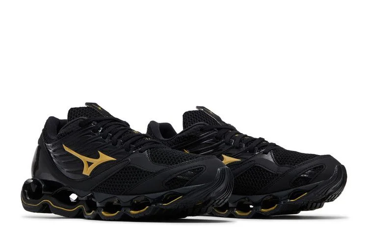 Krossovki-Mizuno-Wave-Prophecy-13-S-Black-Gold-7
