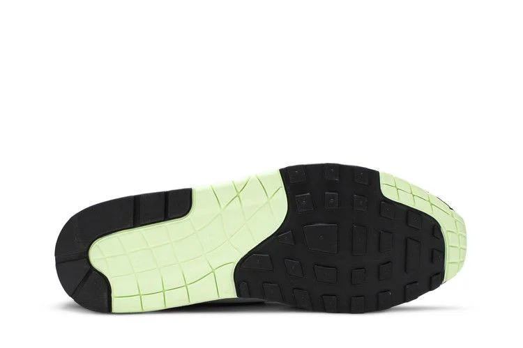 Krossovki-Nike-Air-Max-1-Remix-Pack-3